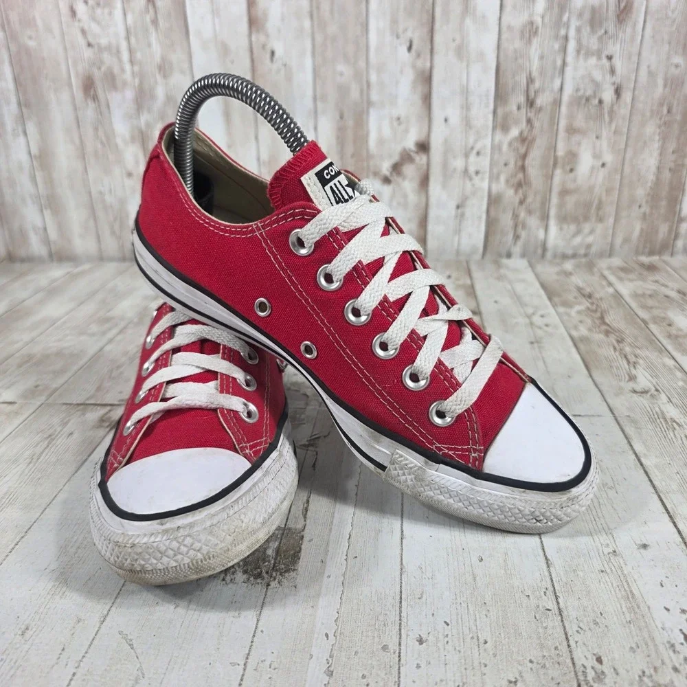 Converse Chuck Taylor All Star Low Top Red Canvas Sneakers M9696 Womens 7 Mens 5